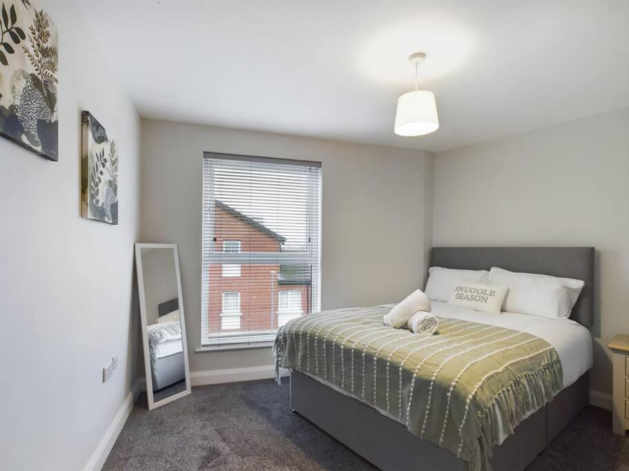 Trendy 2-bedroom Apartment *